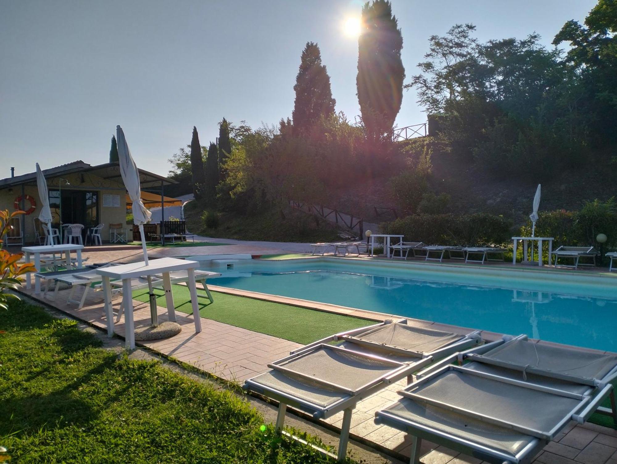 Casa Vacanze Santa Caterina Asciano Exterior photo