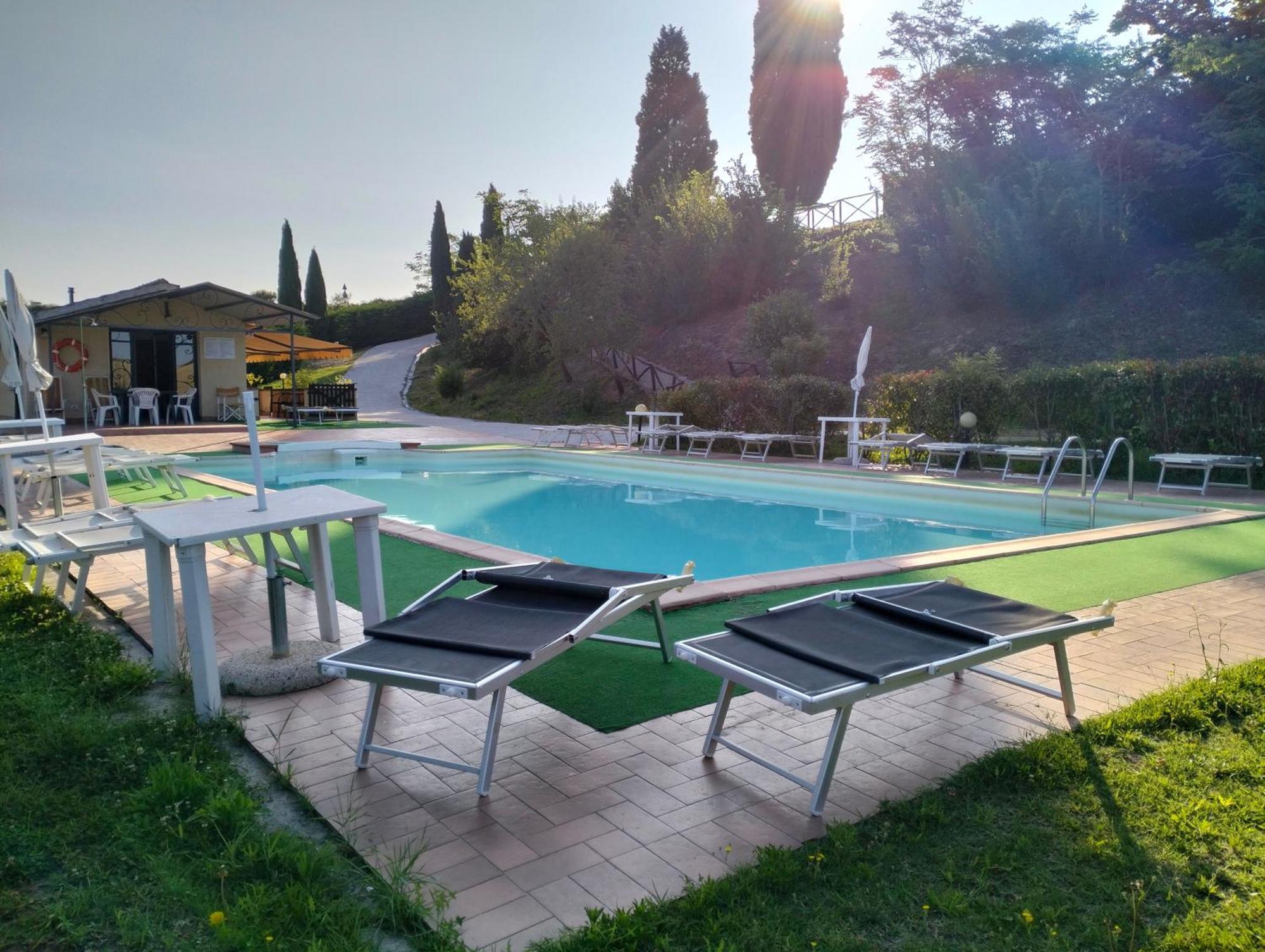 Casa Vacanze Santa Caterina Asciano Exterior photo